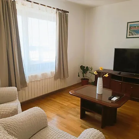 Katarina Apartment *